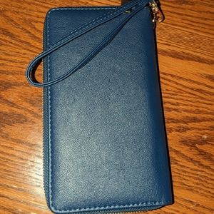blue extra large wallet/wristlet